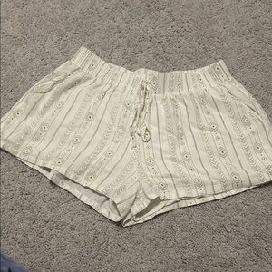 Sophie Rue Cream Patterned Women Shorts